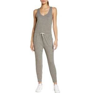 Vuori Lux Harem Jumpsuit In Heather Gray Women’s Medium Yoga Athletic Gym EUC!!